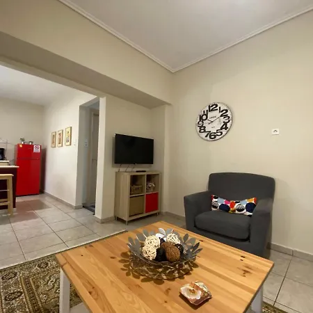 Cozy And Quiet Mini Apartment Tríkala