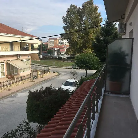 Cozy And Quiet Mini Apartment Tríkala